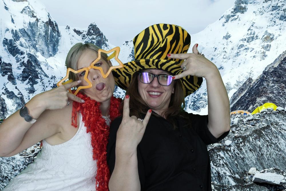 DHL South Regional Meeting | View more photos from the event at gallery.myphotoboothexperience.co.uk/u/MyPhotoBoothExperienceLtd/DHL-South-Regional-Meeting